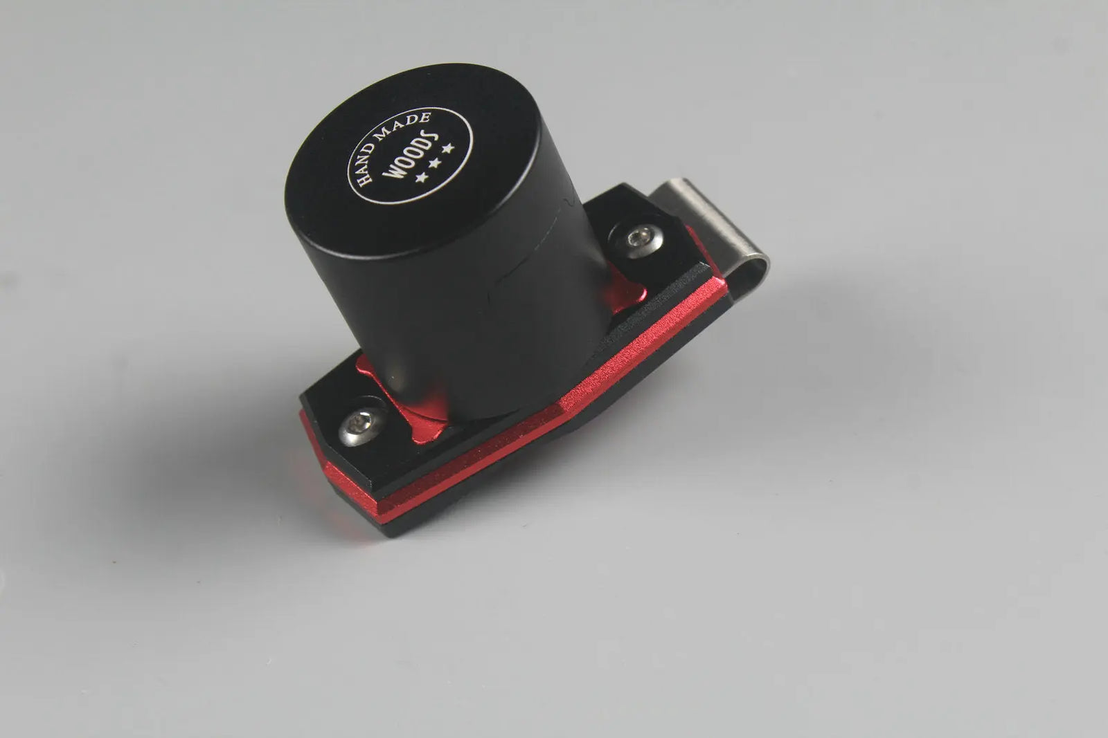 HQ aluminium alloy magnetic snooker / pool cue chalk holder with belt clip WOODS CUES