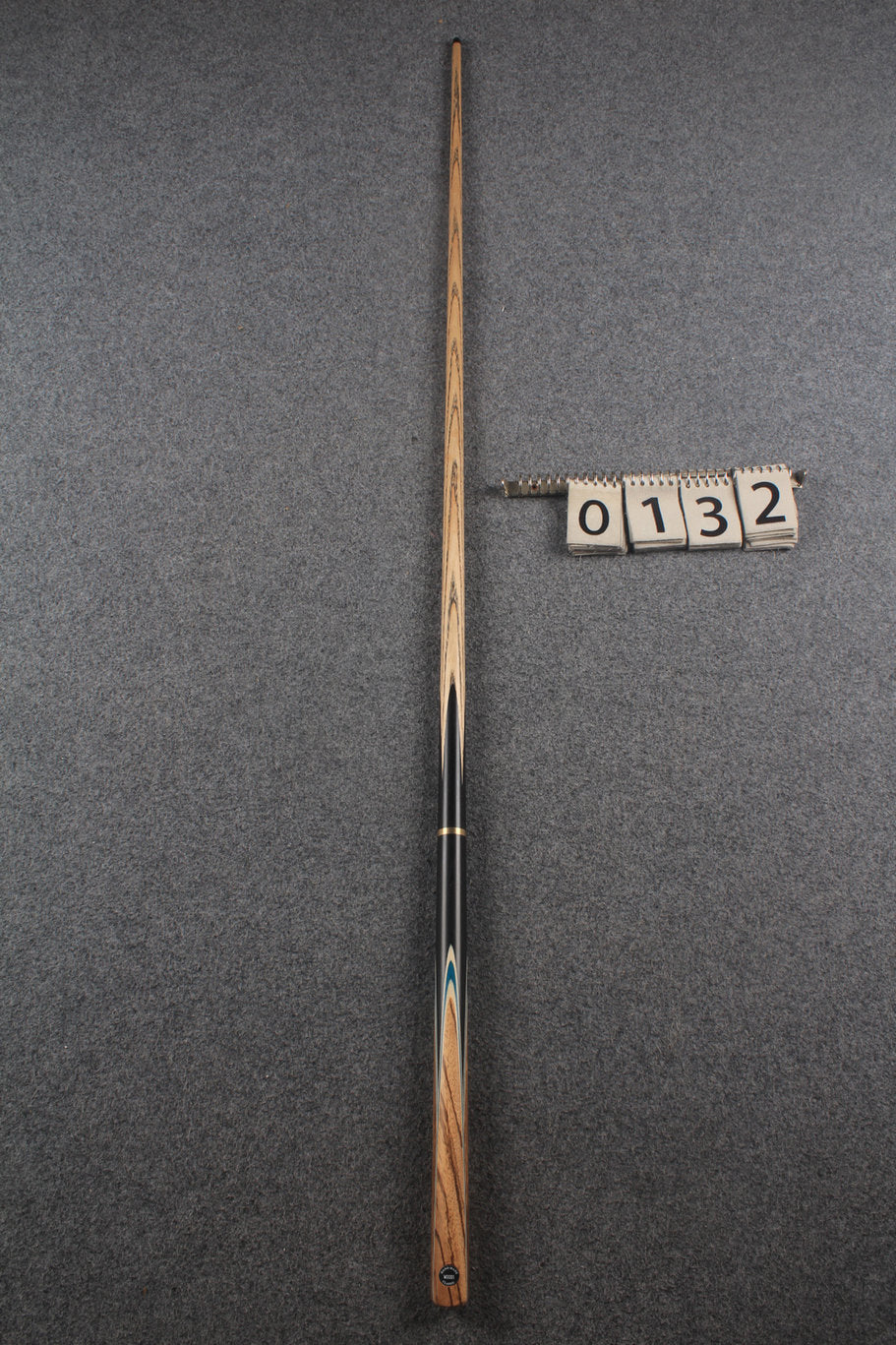 3/4 ASH chinese 8 ball pool cue + 1/2 break cue + case # 132