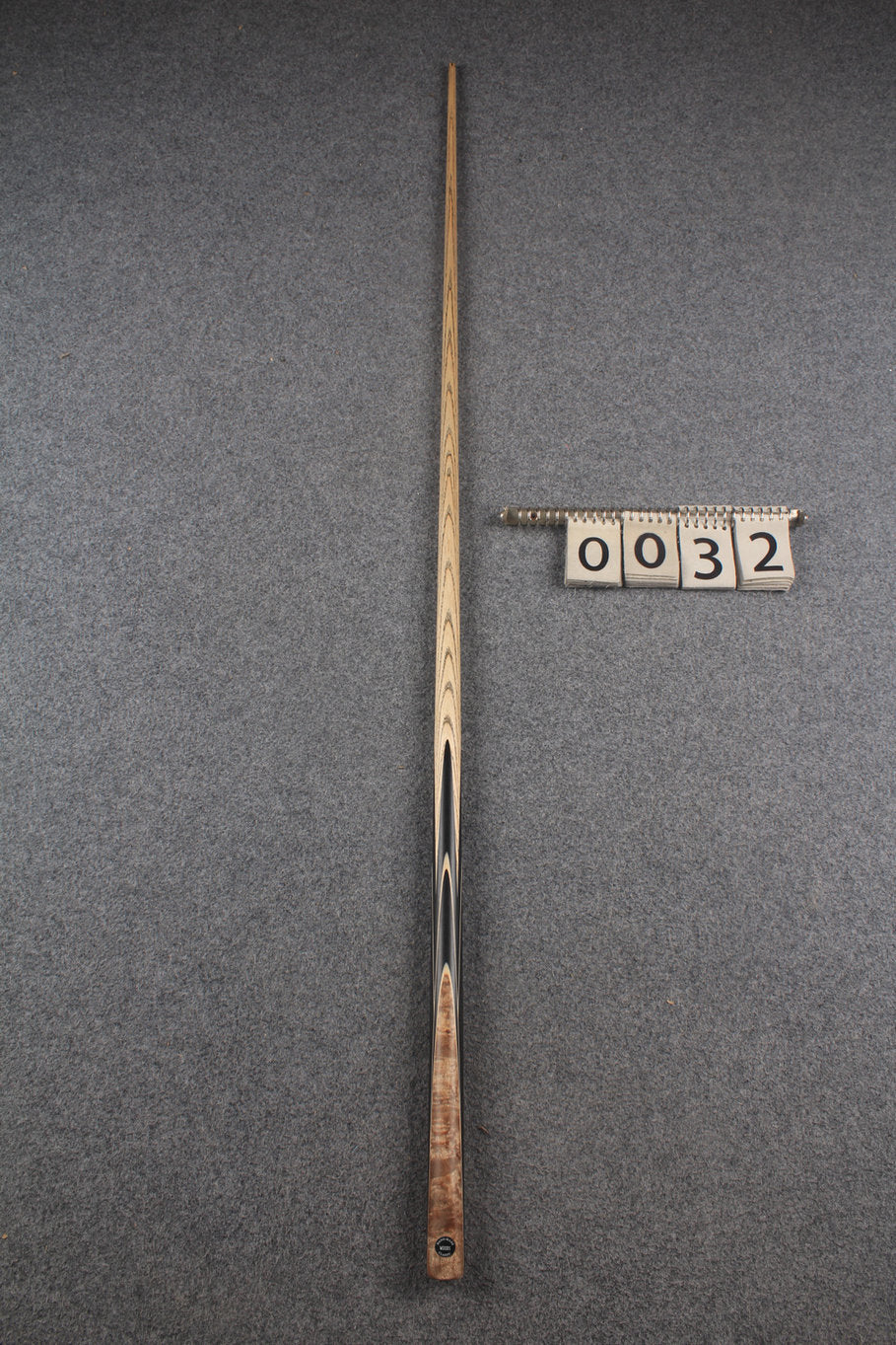 1 piece ash snooker cue # 32