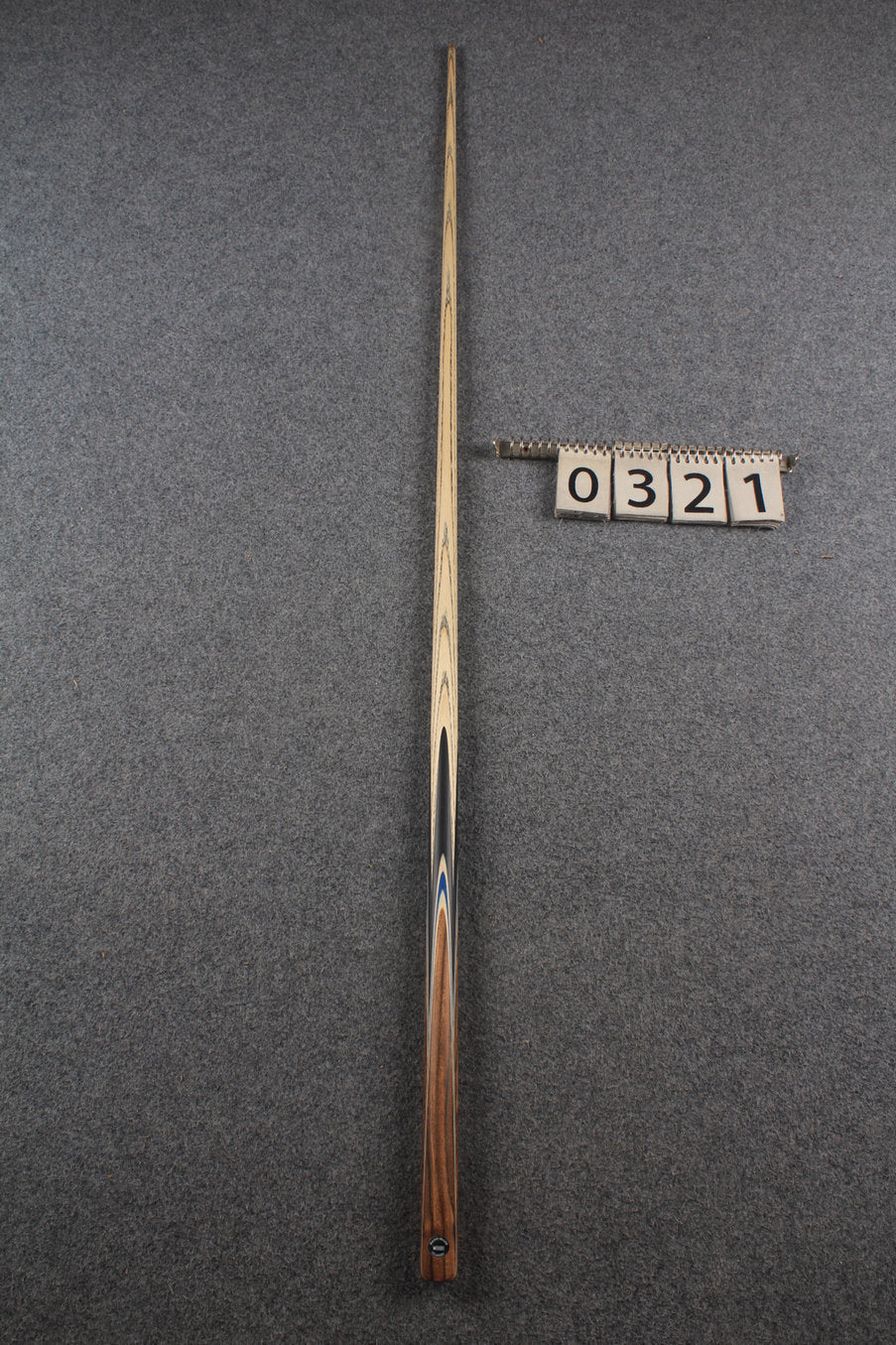 1 piece ash snooker cue # 321