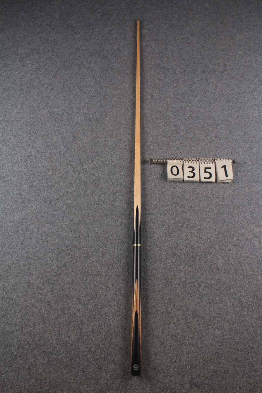3/4 maple english pool cue #351