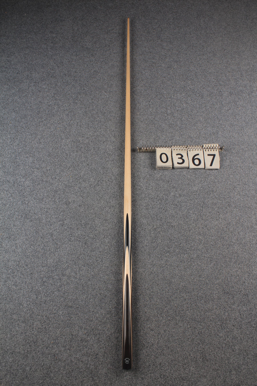 1 piece maple english pool cue # 367