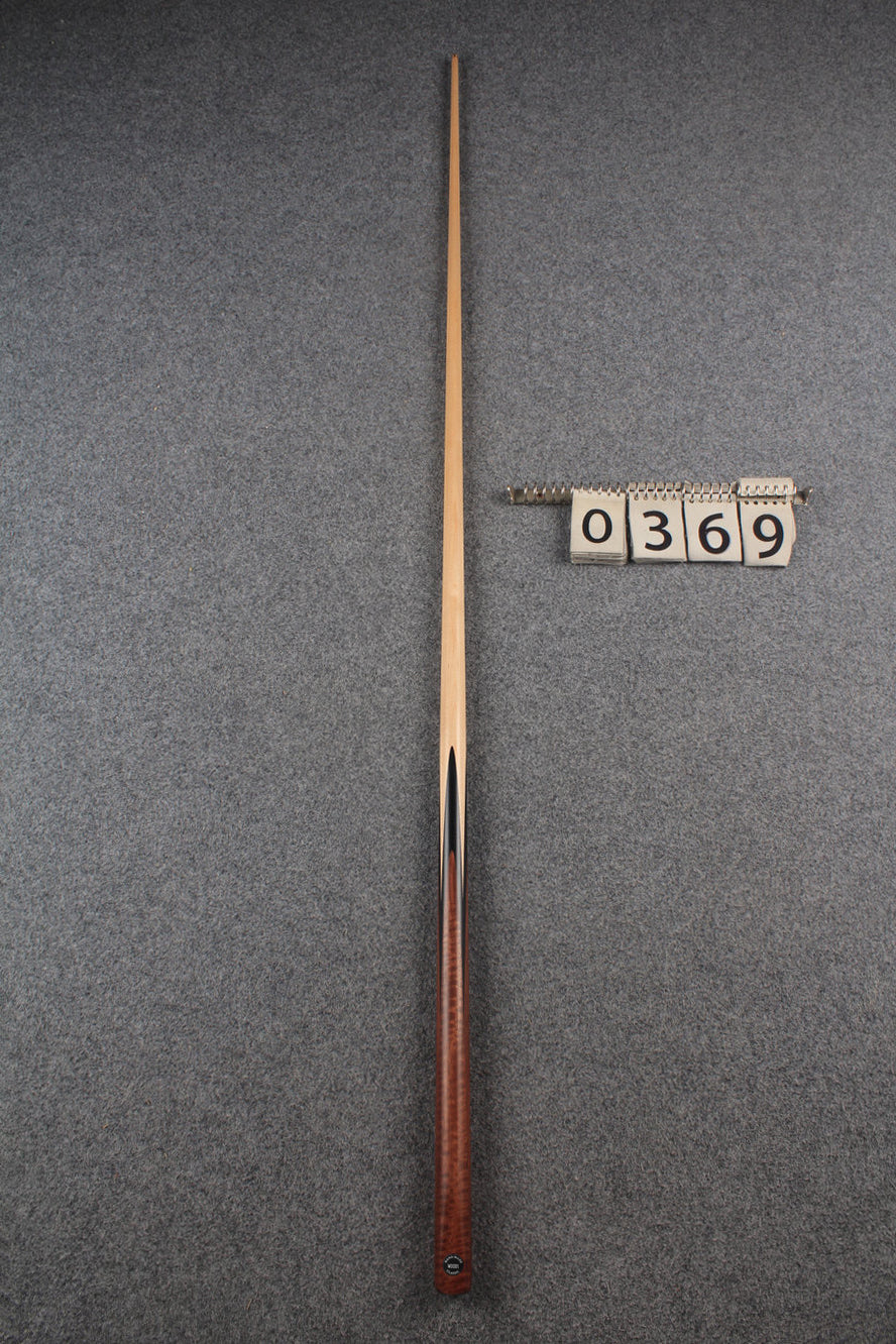 1 piece maple english pool cue # 369