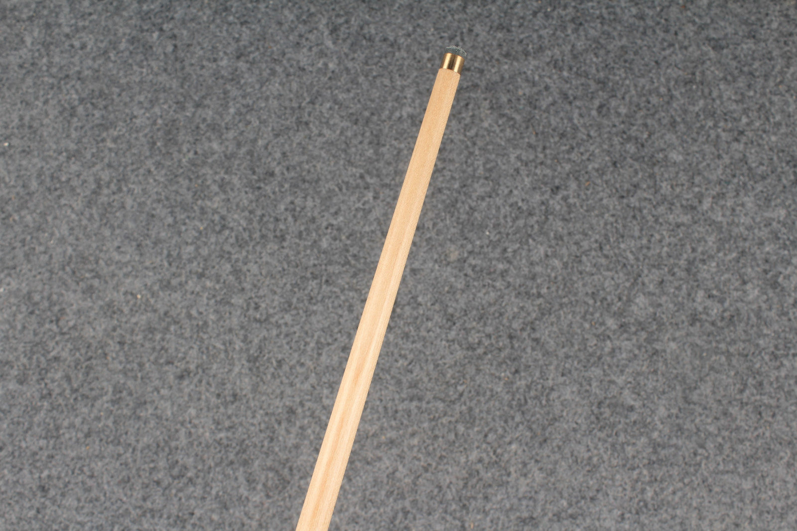 1 piece maple english pool cue # 369