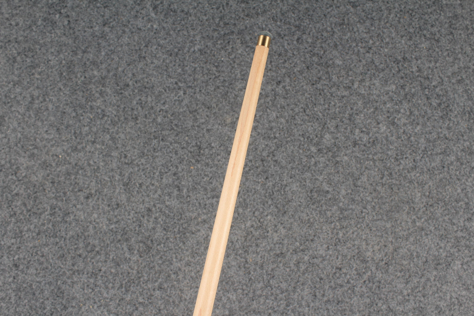 1 piece maple snooker cue # 377