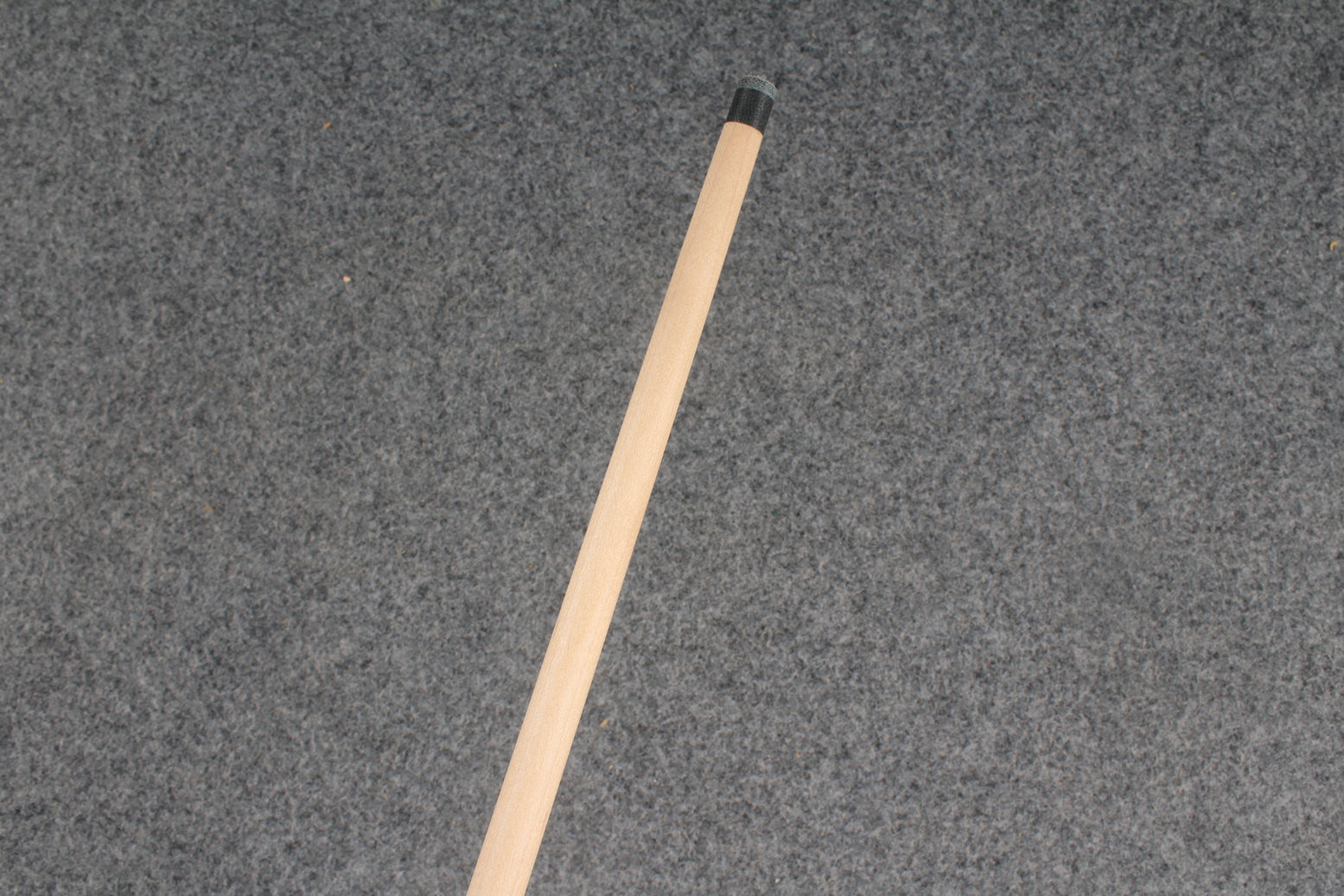 1 piece maple break cue # 426