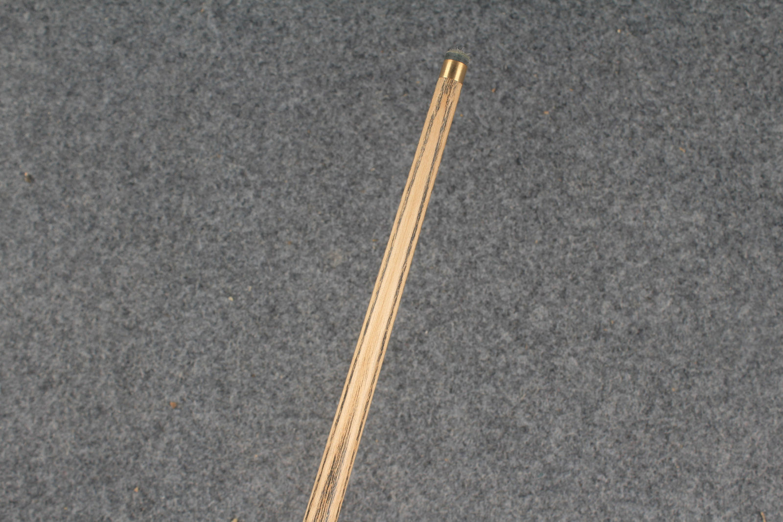 1 piece ash chinese 8 ball pool cue # 557