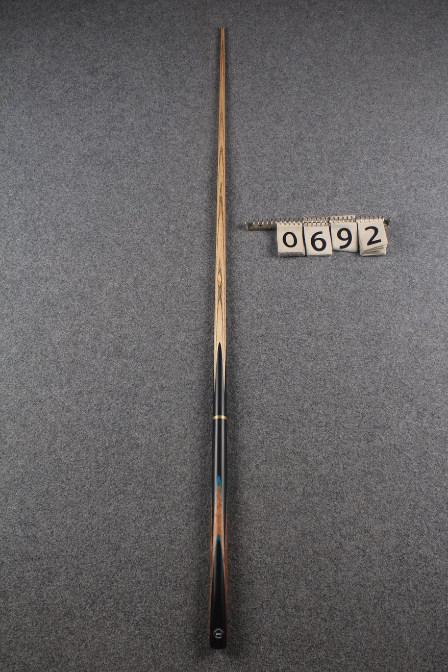 3/4 ash snooker cue #692