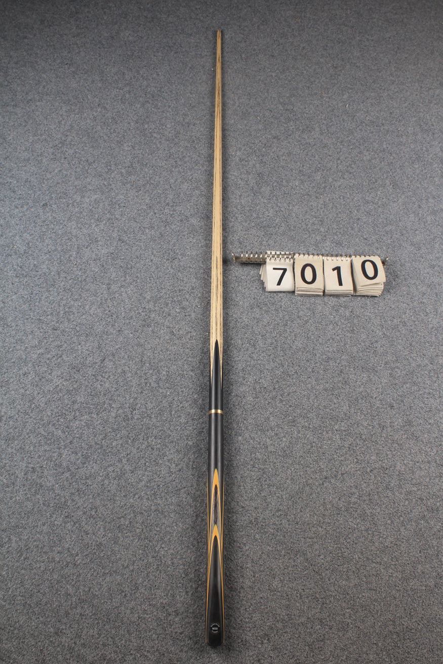 3/4 ash snooker cue  #7010