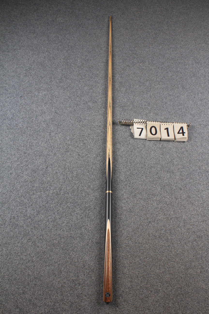 3/4 ash snooker cue  #7014 WOODS CUES