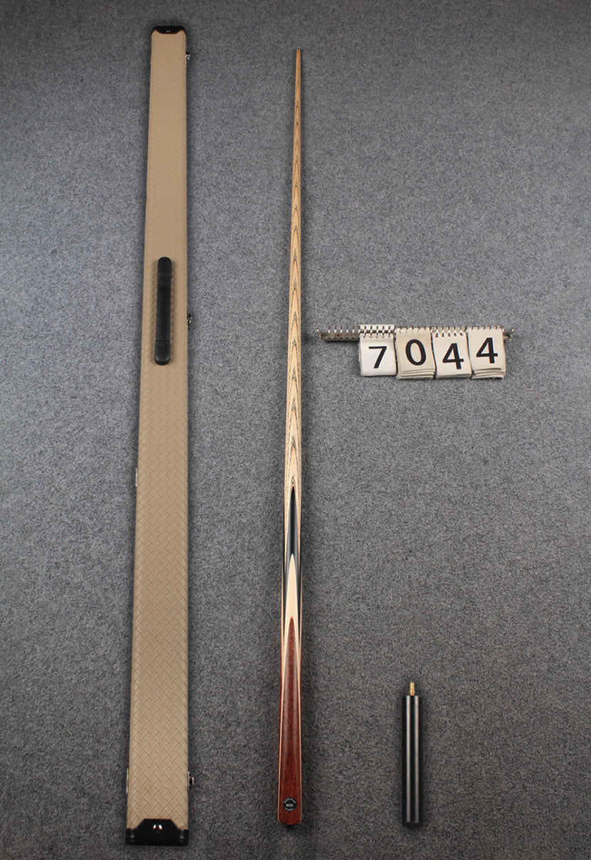 1 piece ash english pool cue # 7044 WOODS CUES
