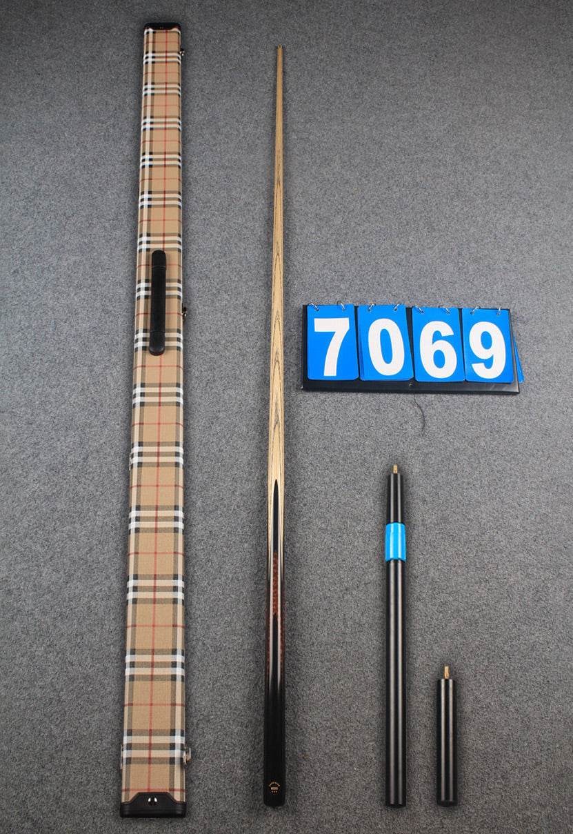 ★★★  1 piece ash snooker cue # 7069