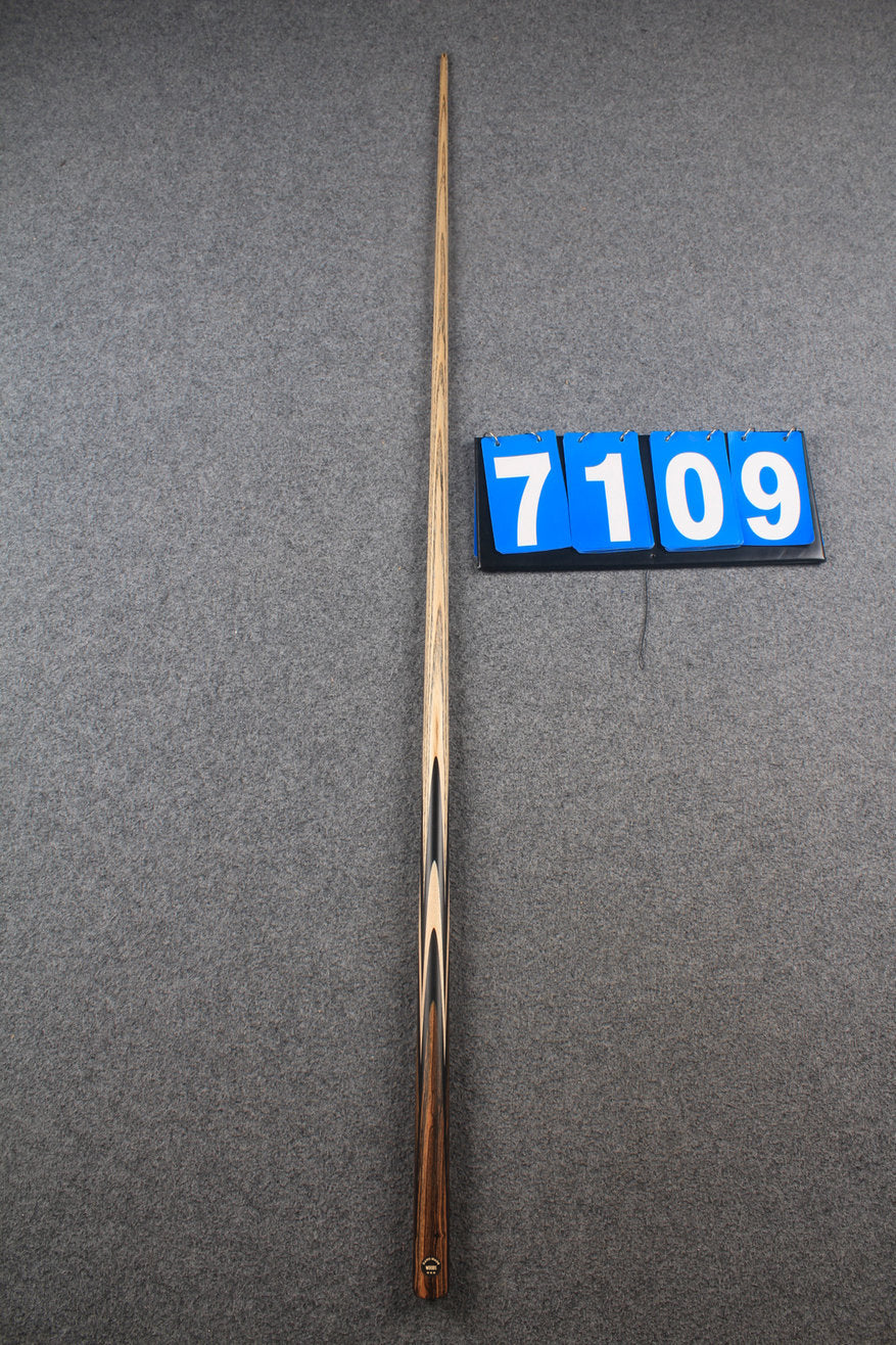 ★★★  1 piece ash snooker cue # 7109 WOODS CUES