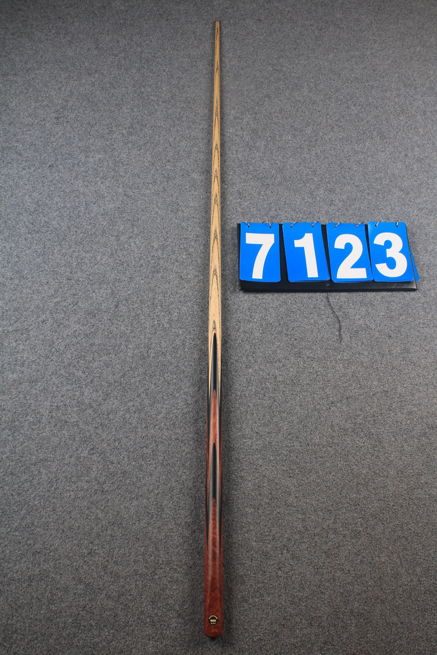 ★★★  1 piece ash snooker cue # 7123 WOODS CUES