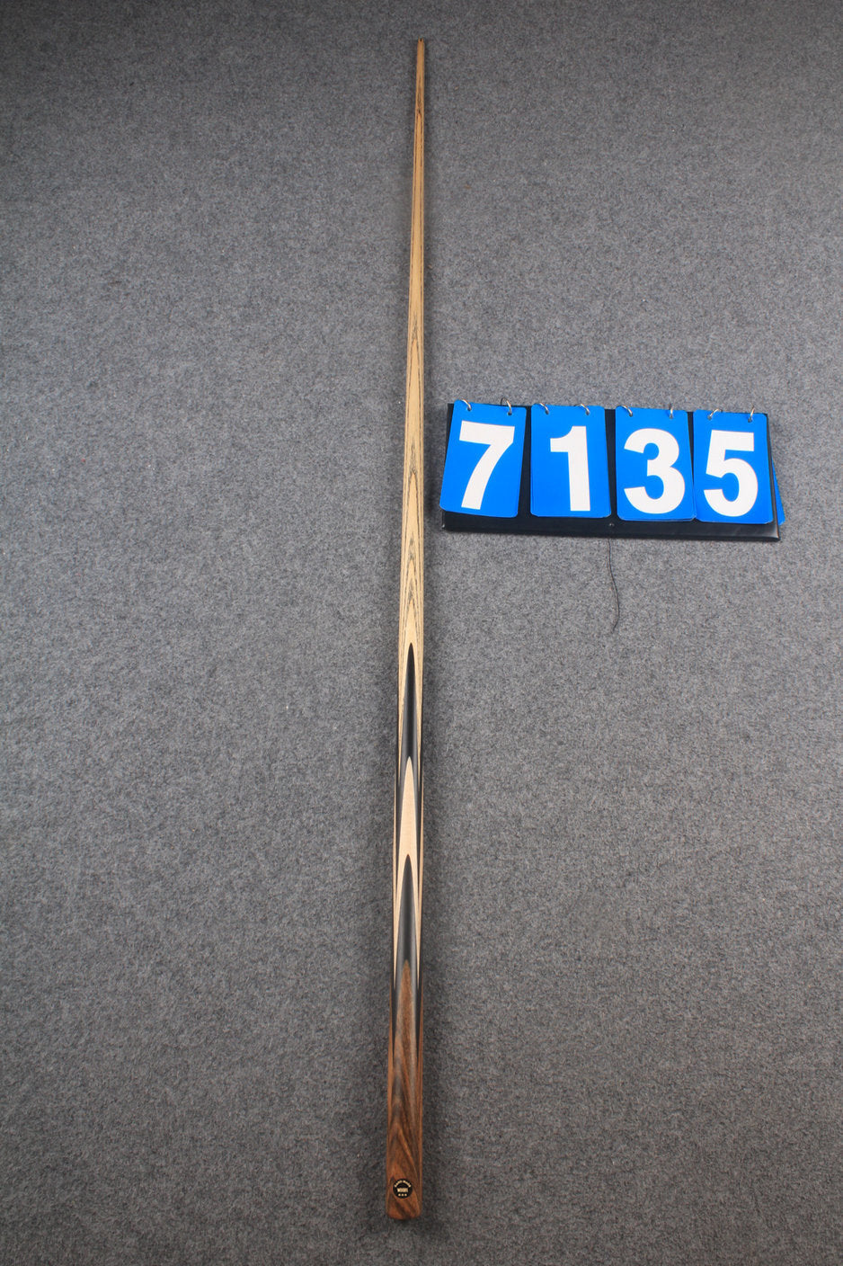 ★★★  1 piece ash snooker cue # 7135 WOODS CUES