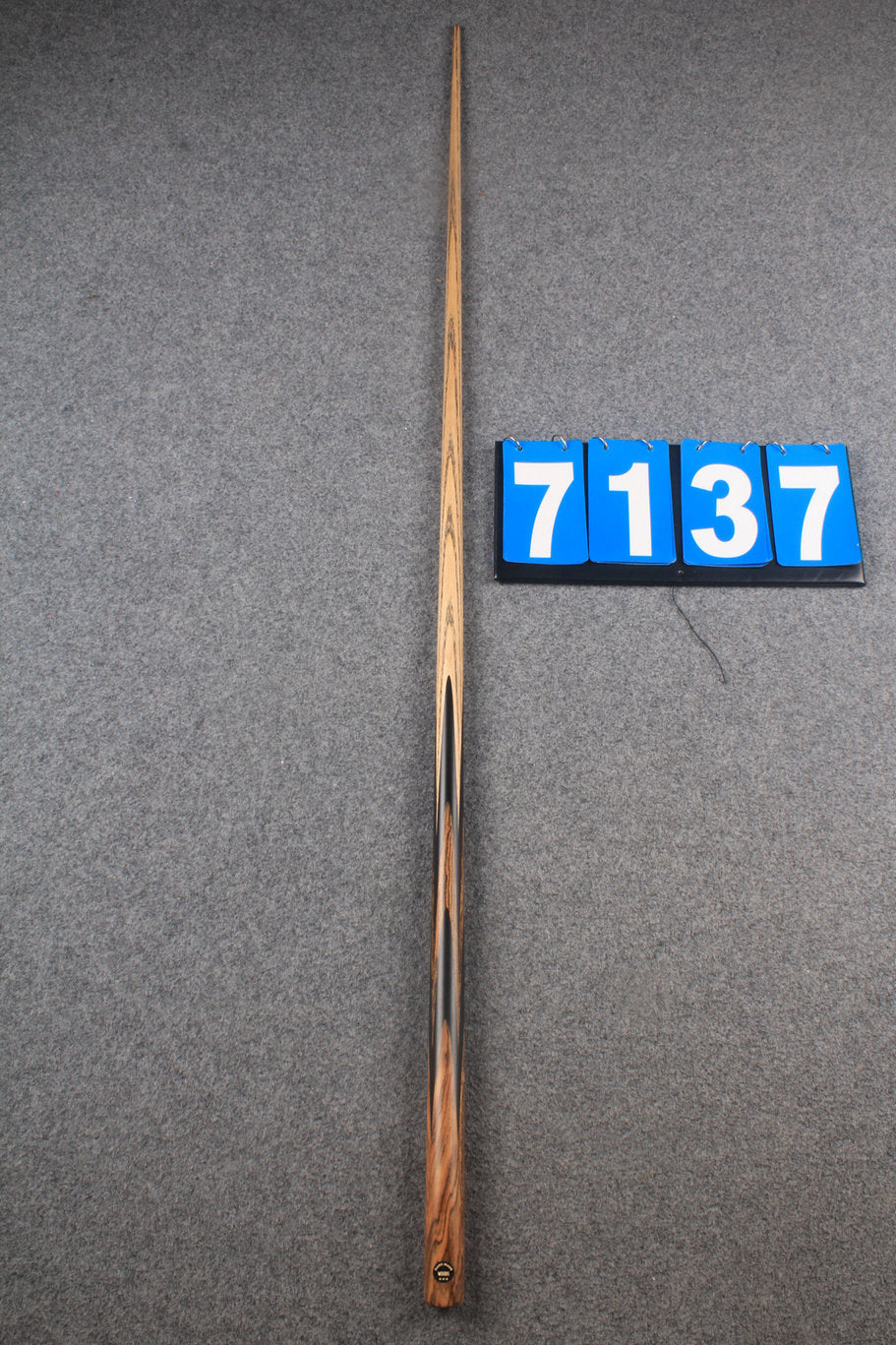 ★★★  1 piece ash snooker cue # 7137 WOODS CUES