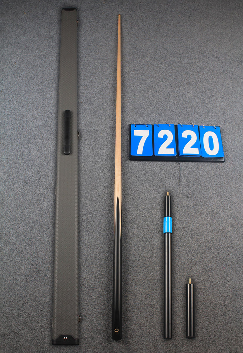 ★★★  1 piece maple snooker cue # 7220