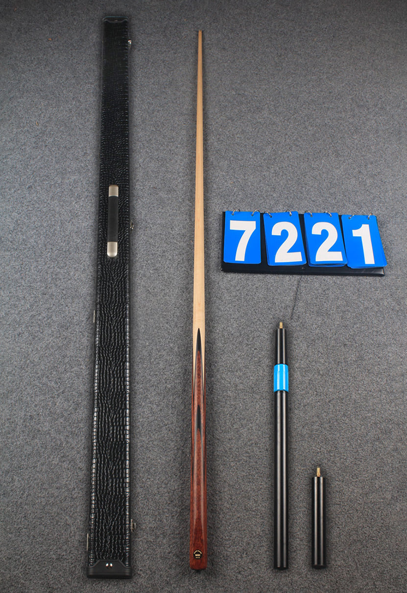 ★★★  1 piece maple snooker cue # 7221