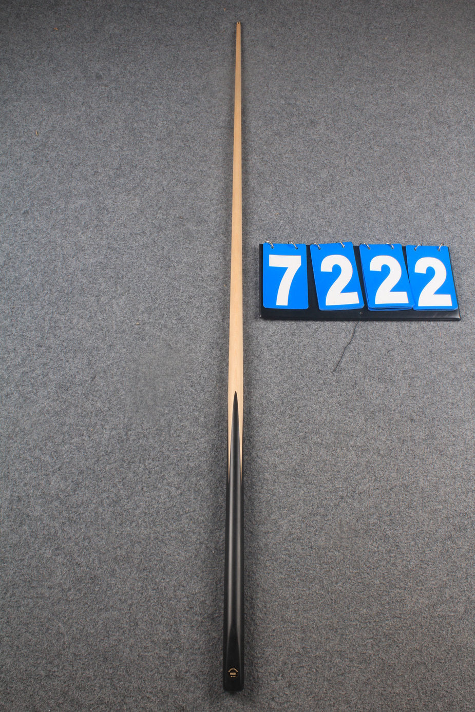 ★★★  1 piece maple snooker cue # 7222
