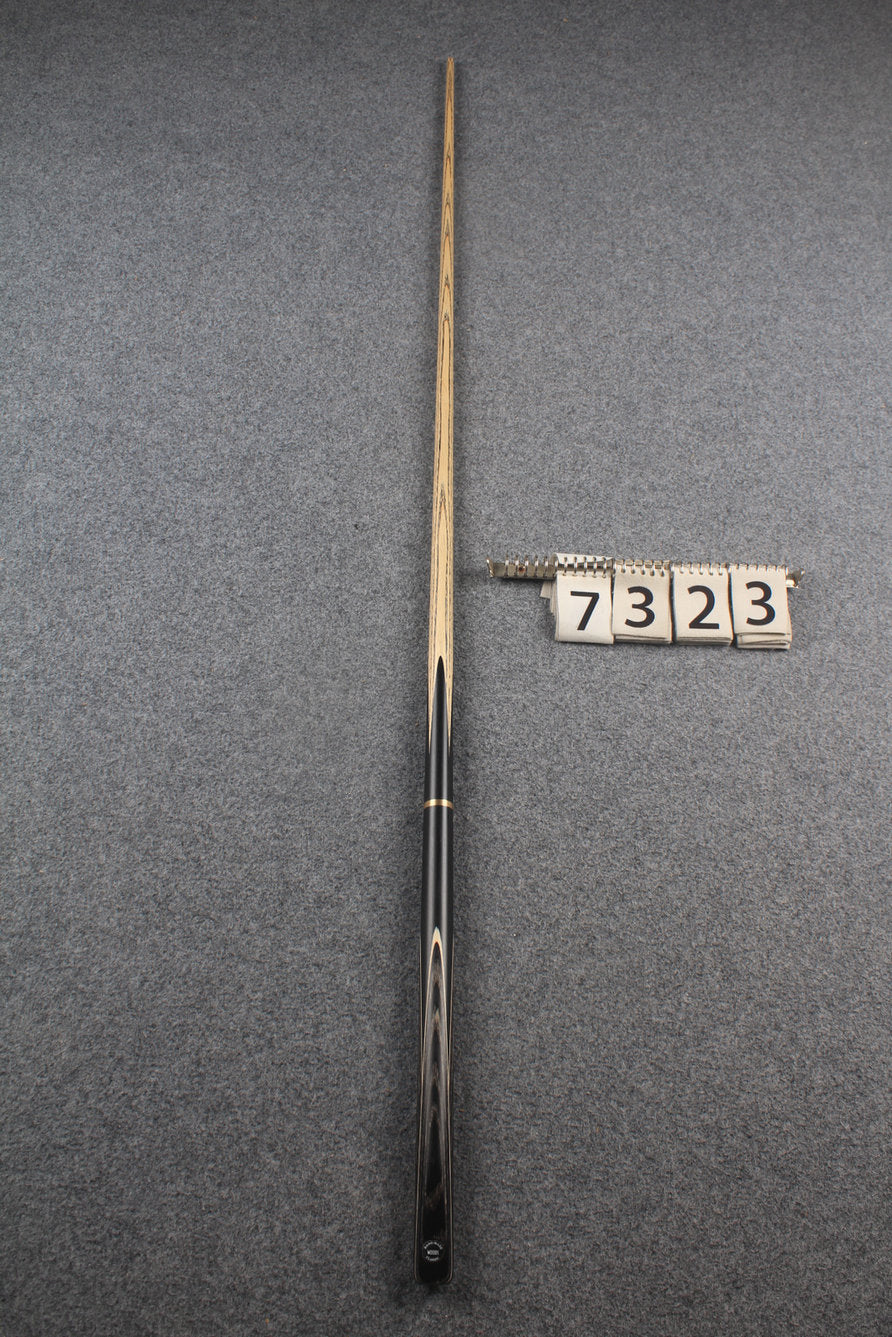 3/4 ash 59'' snooker cue # 7323 WOODS CUES