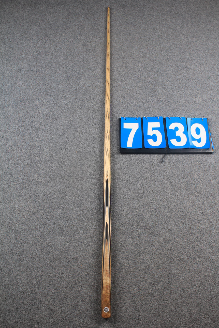 ★★★  1 piece ash snooker cue # 7539 WOODS CUES