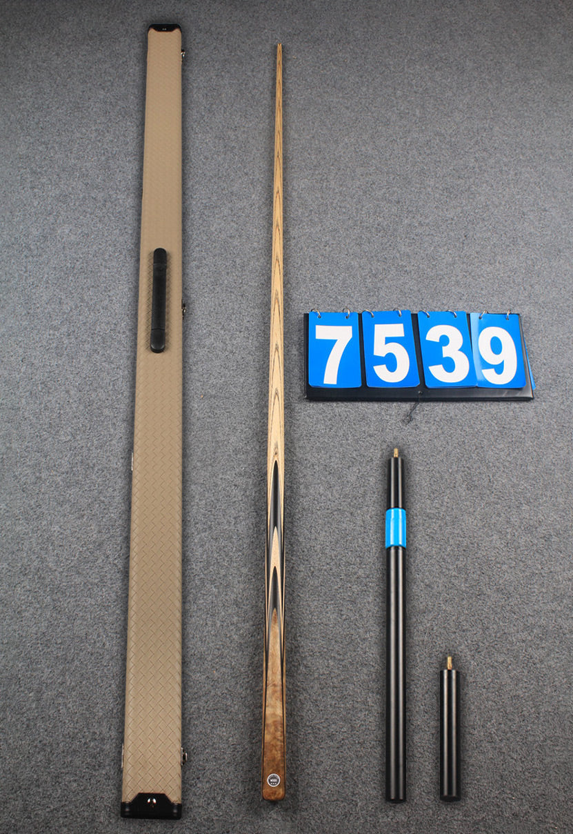 ★★★  1 piece ash snooker cue # 7539 WOODS CUES