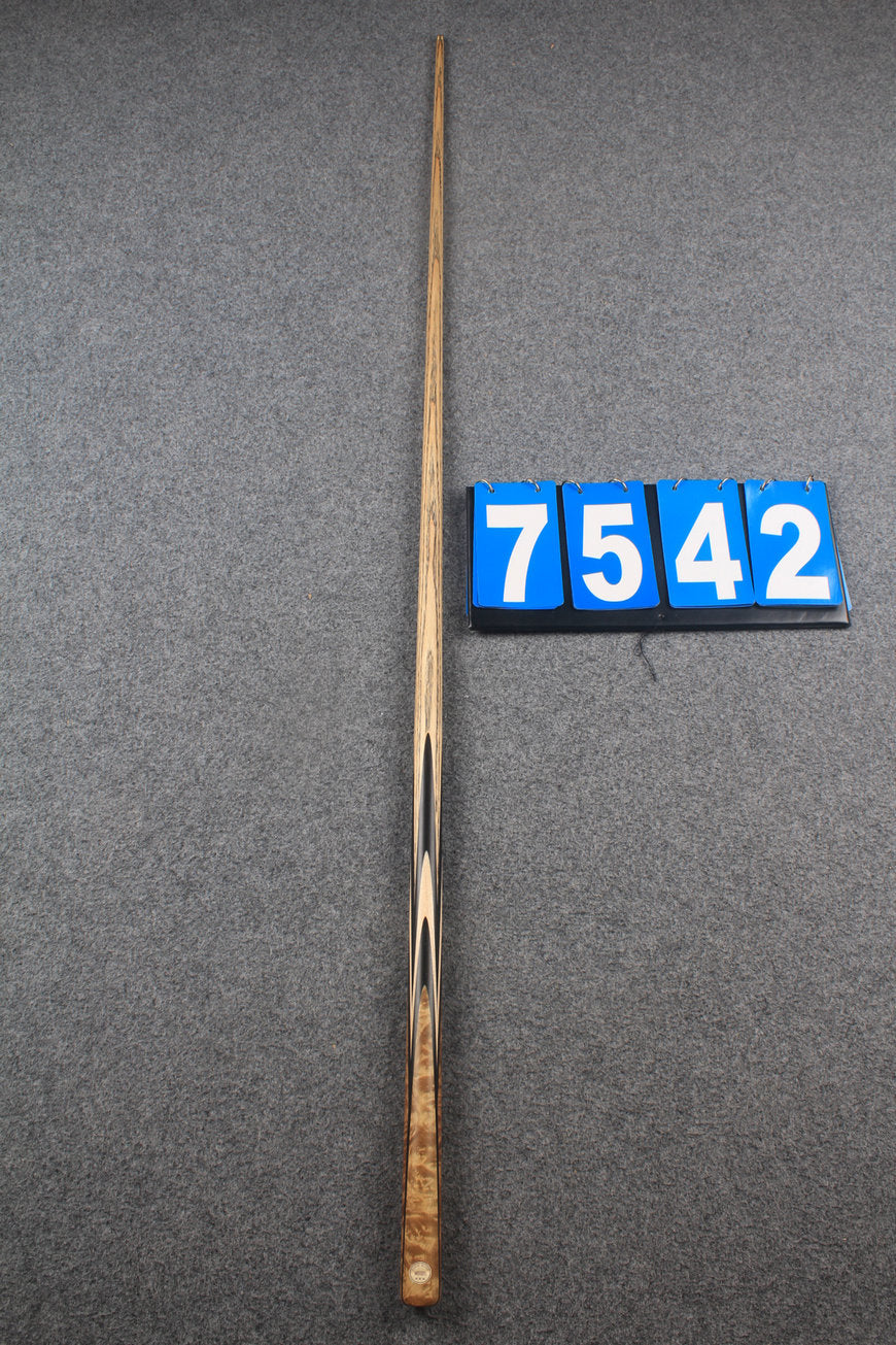 ★★★  1 piece ash snooker cue # 7542 WOODS CUES