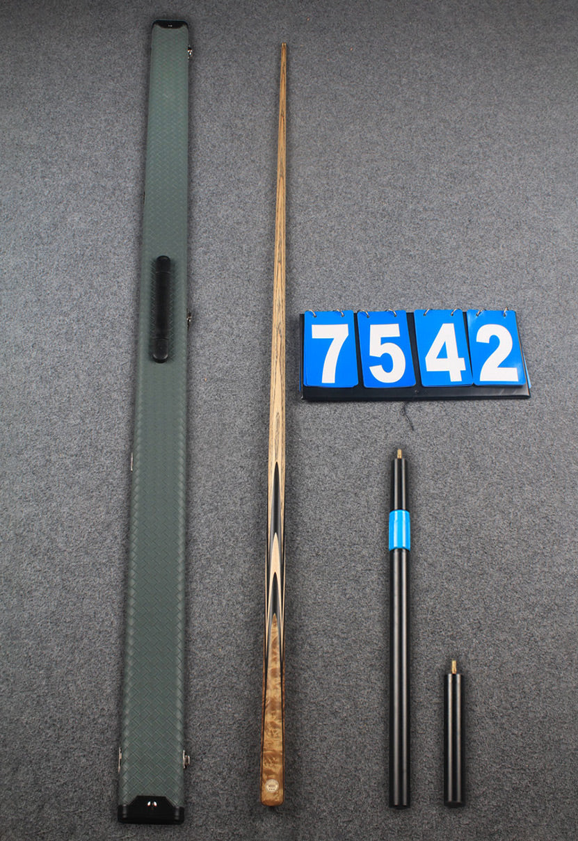 ★★★  1 piece ash snooker cue # 7542 WOODS CUES