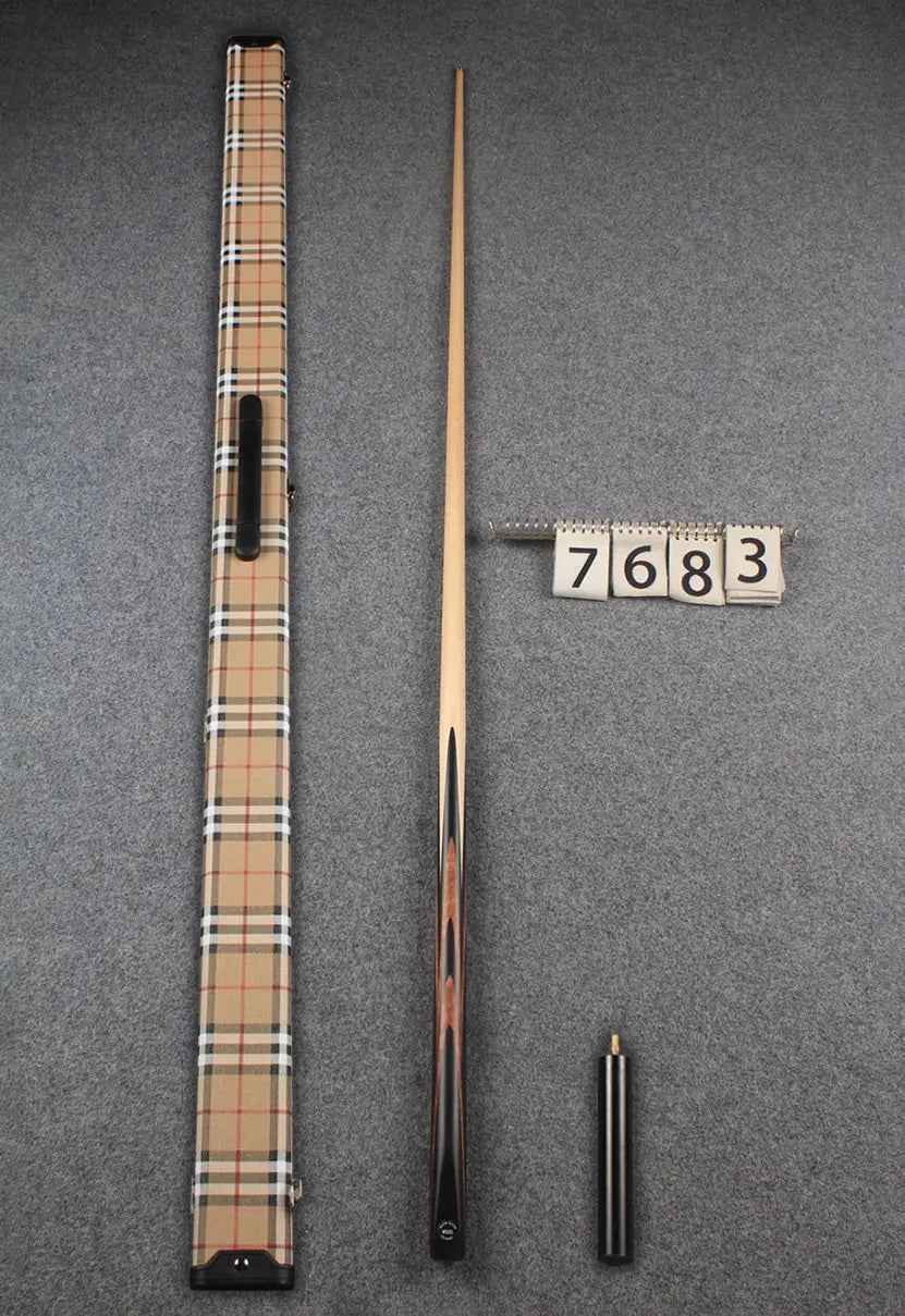 1 piece maple english pool cue # 7683