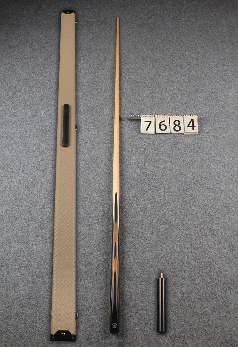 1 piece maple english pool cue # 7684
