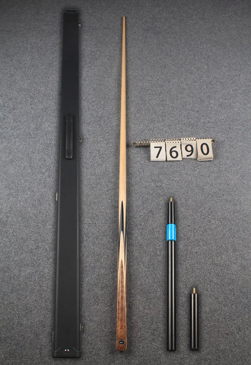 1 piece maple snooker cue # 7690