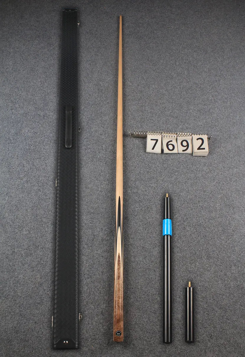 1 piece maple snooker cue # 7692