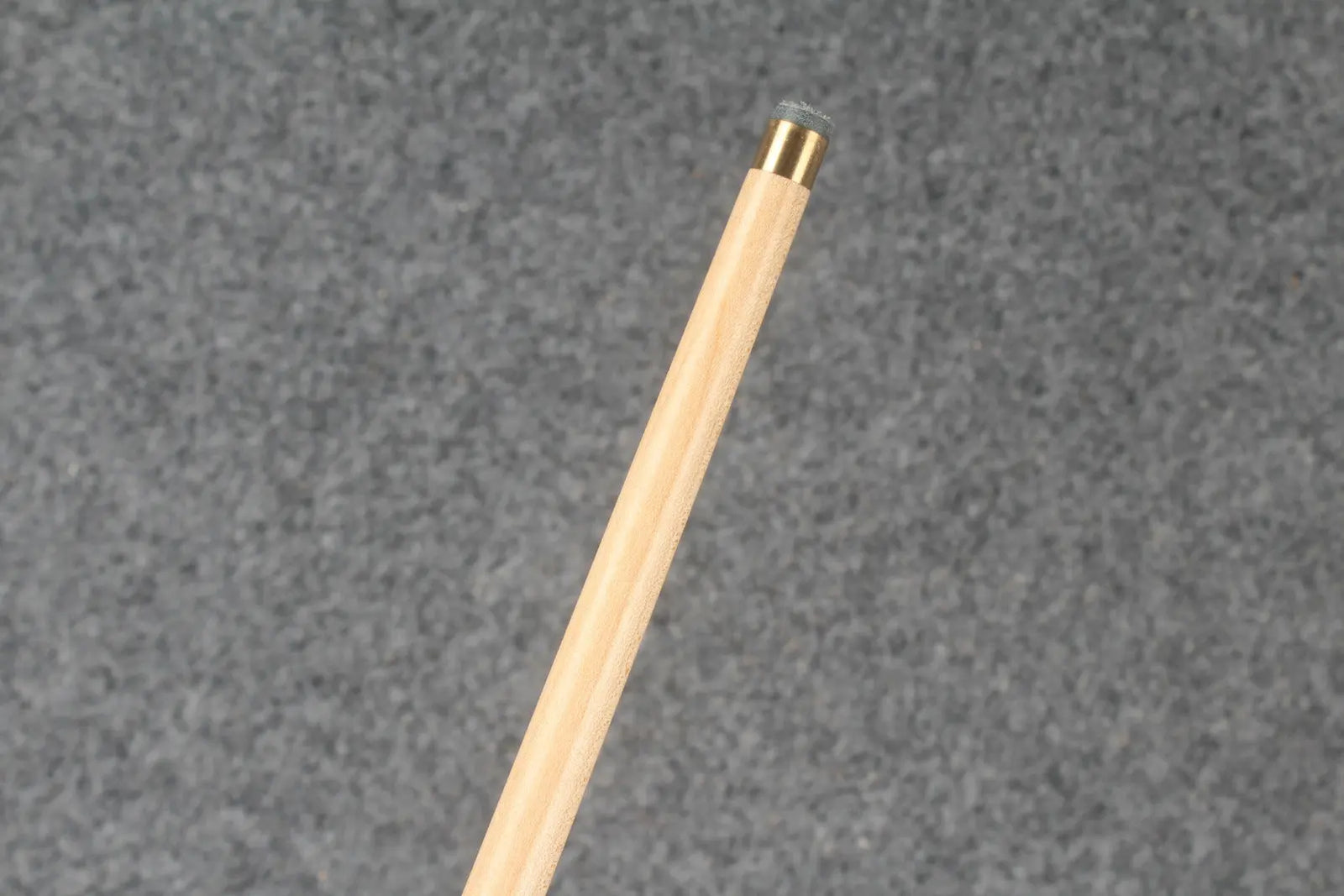 1 piece maple snooker cue # 7702