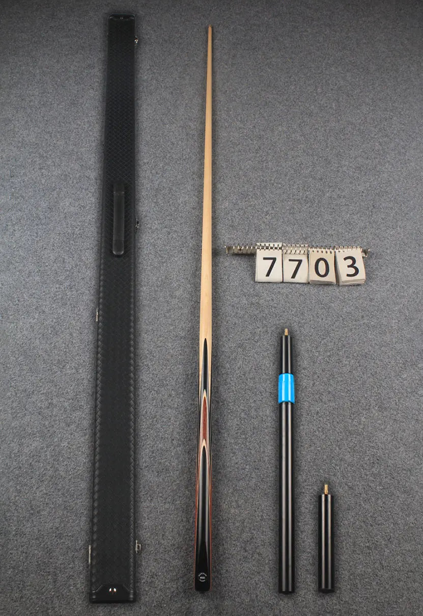 1 piece maple snooker cue # 7703