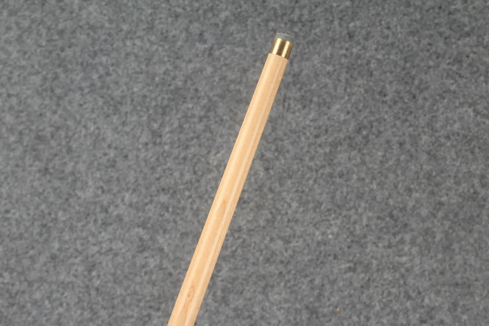 1 piece maple snooker cue # 7704