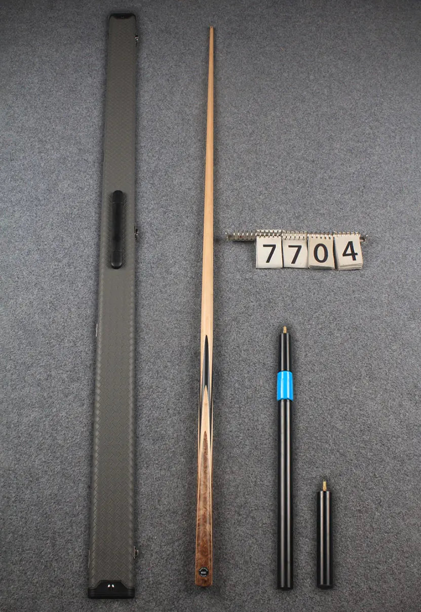 1 piece maple snooker cue # 7704