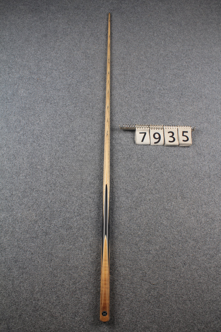 Exclusive 1 piece ash english pool cue #7935