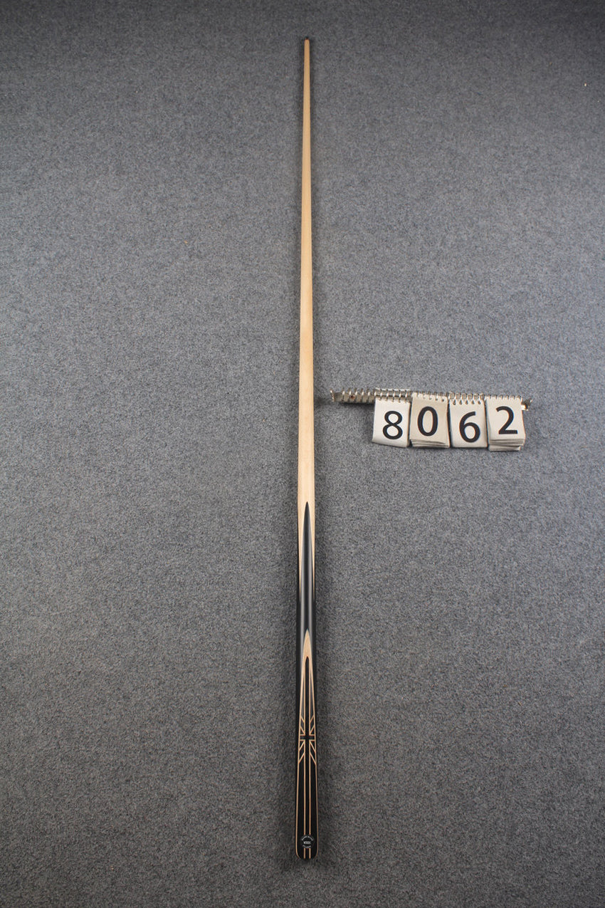 1 piece maple snooker cue # 8062
