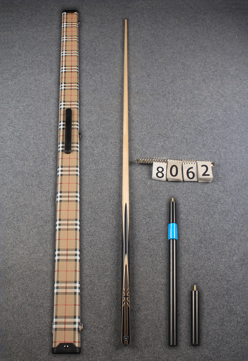 1 piece maple snooker cue # 8062