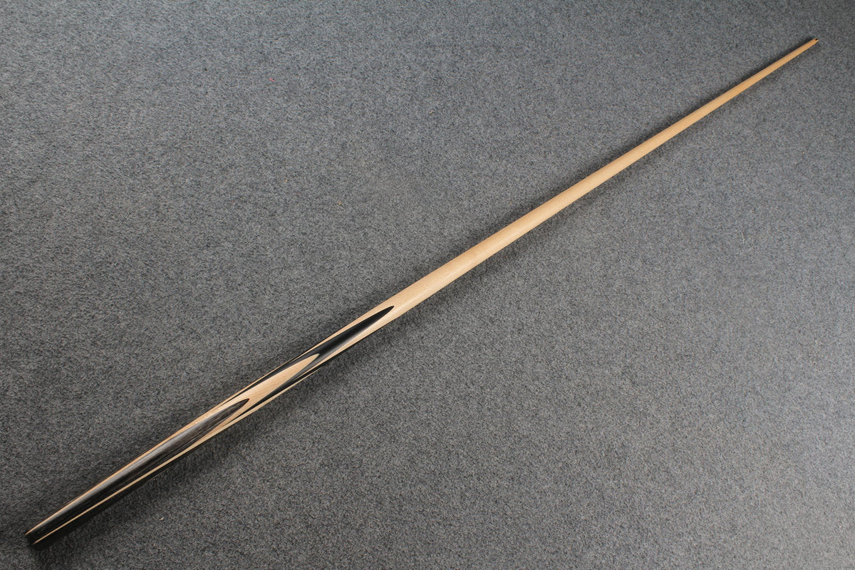 1 piece maple snooker cue # 8252 WOODS CUES