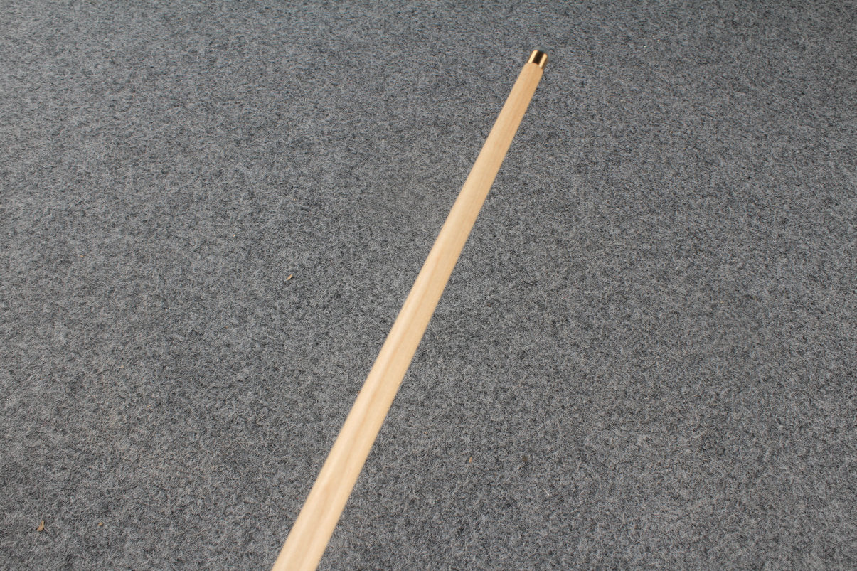 1 piece maple snooker cue # 8252 WOODS CUES