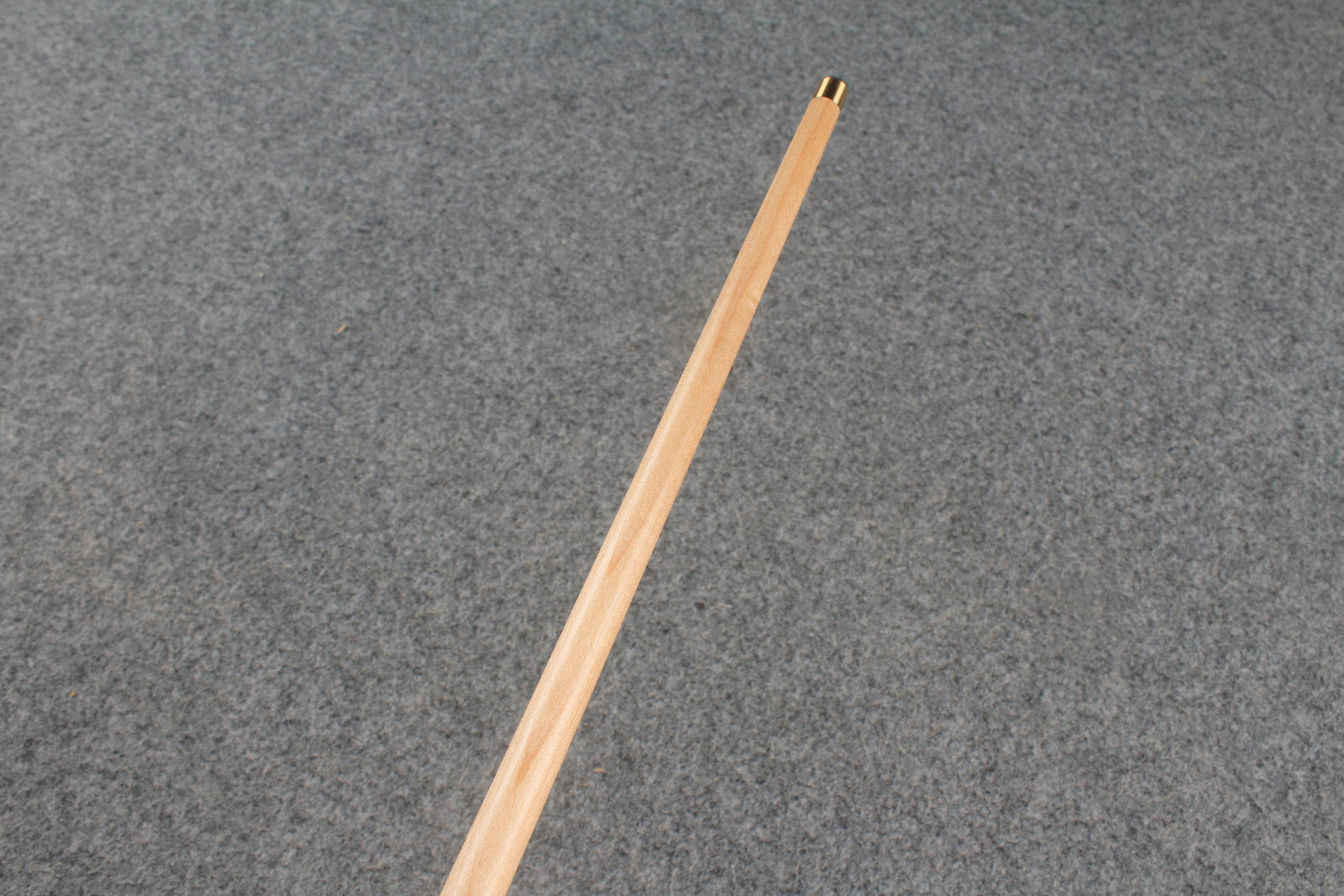 1 piece maple snooker cue # 8253 WOODS CUES