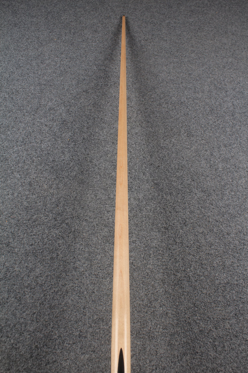 ★★★  1 piece maple snooker cue # 8260 WOODS CUES