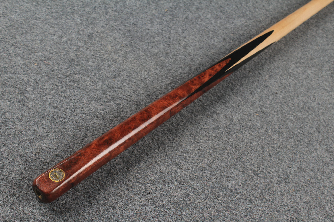 ★★★  1 piece maple snooker cue # 8260 WOODS CUES