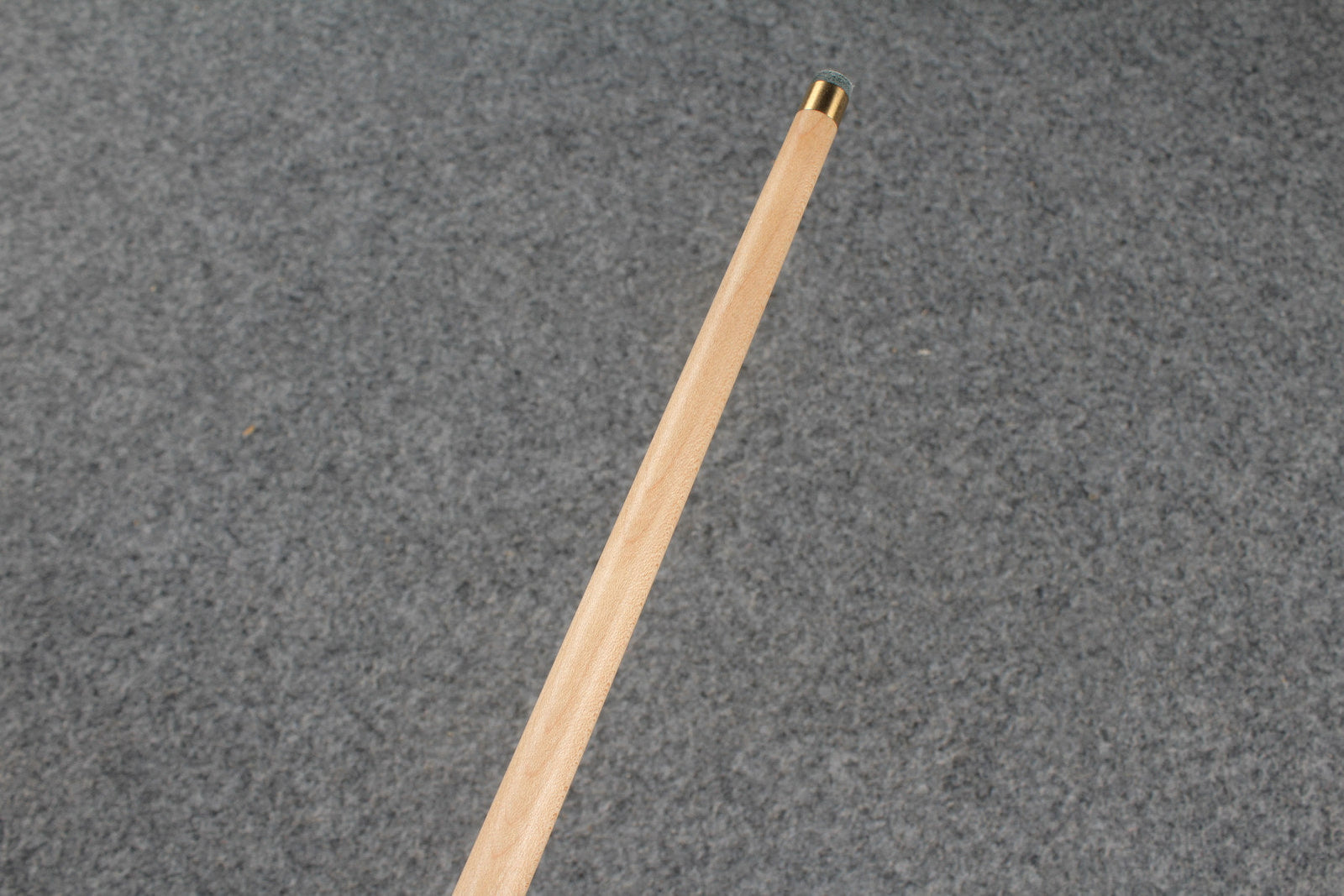 ★★★  1 piece maple snooker cue # 8260 WOODS CUES