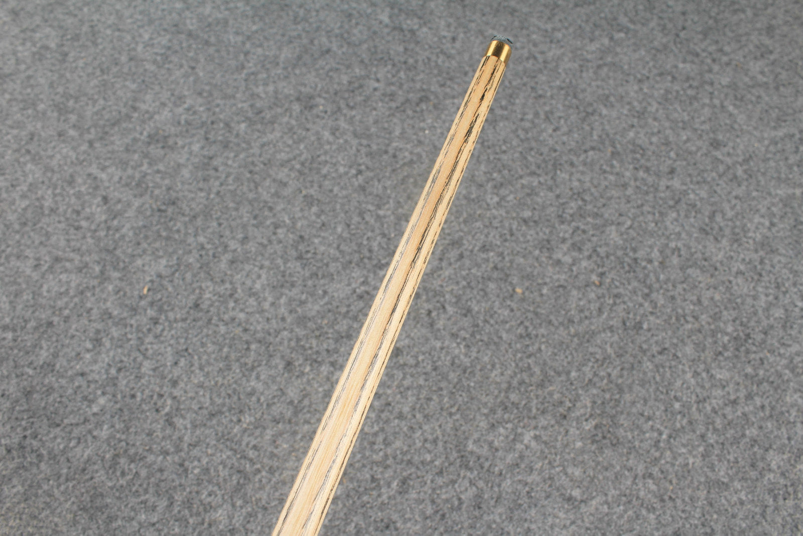 3/4 ash snooker cue  #8327 WOODS CUES