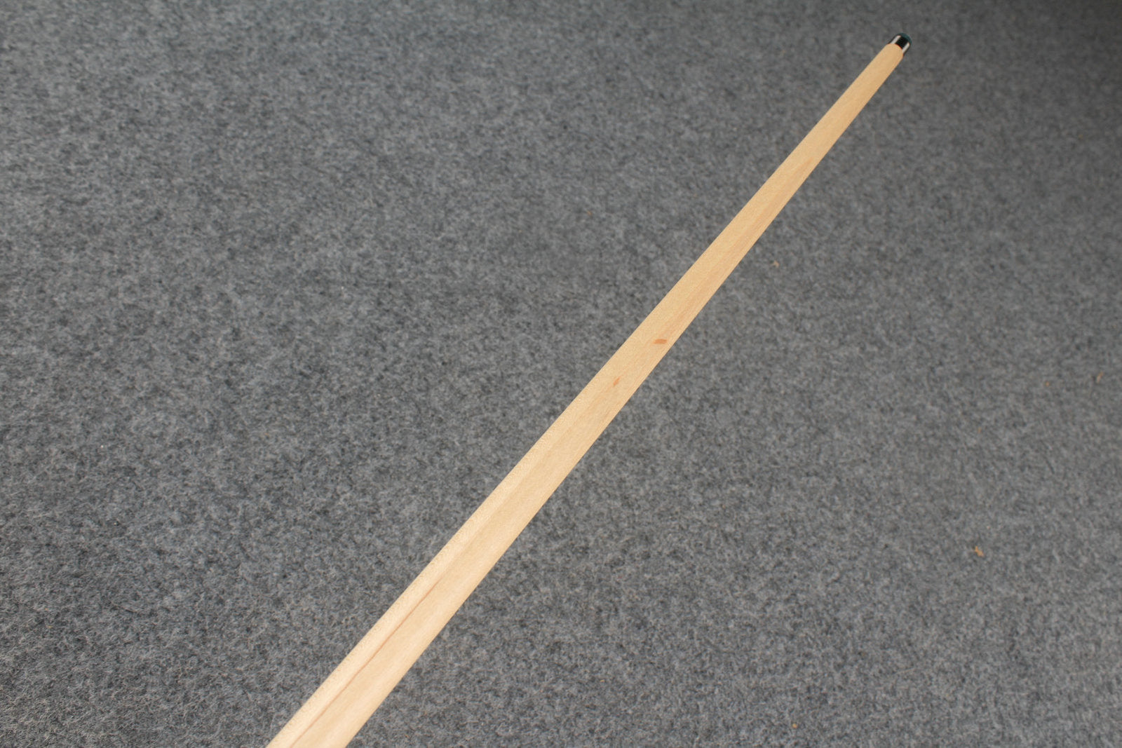 3/4 maple snooker cue #8430 WOODS CUES