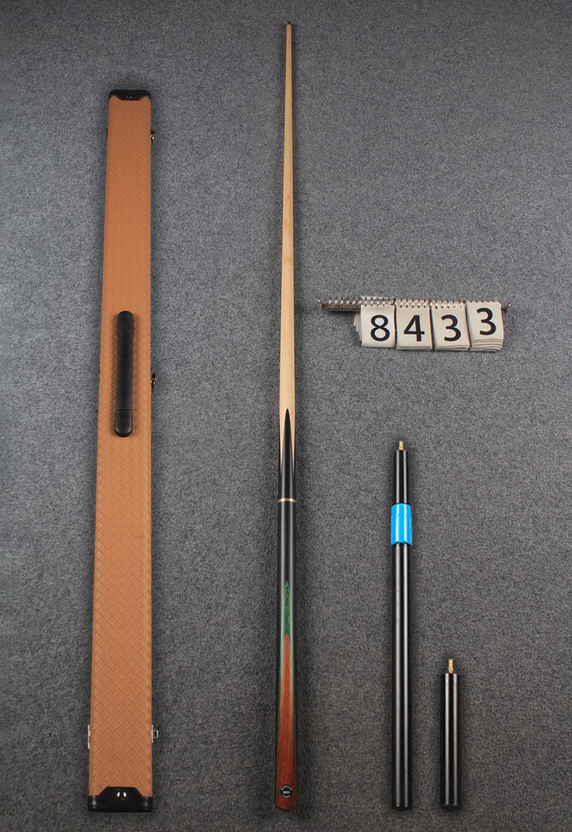 3/4 maple snooker cue #8433 WOODS CUES