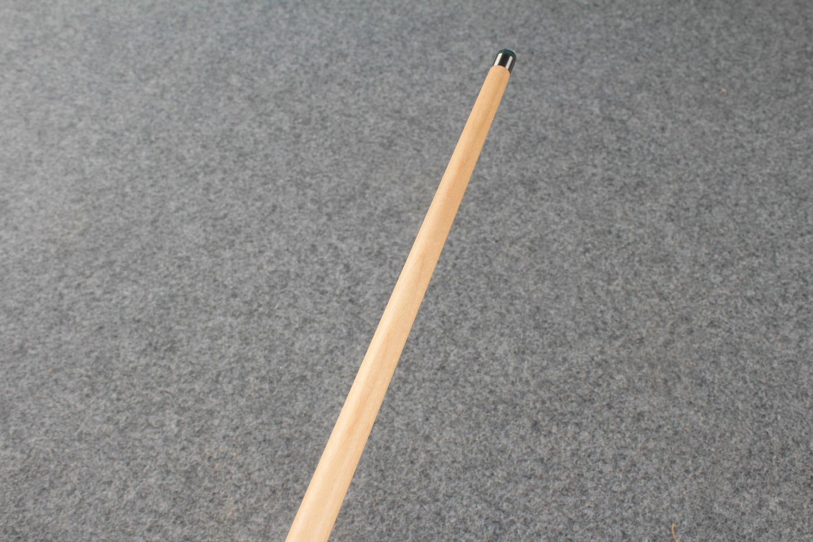 3/4 maple snooker cue #8437