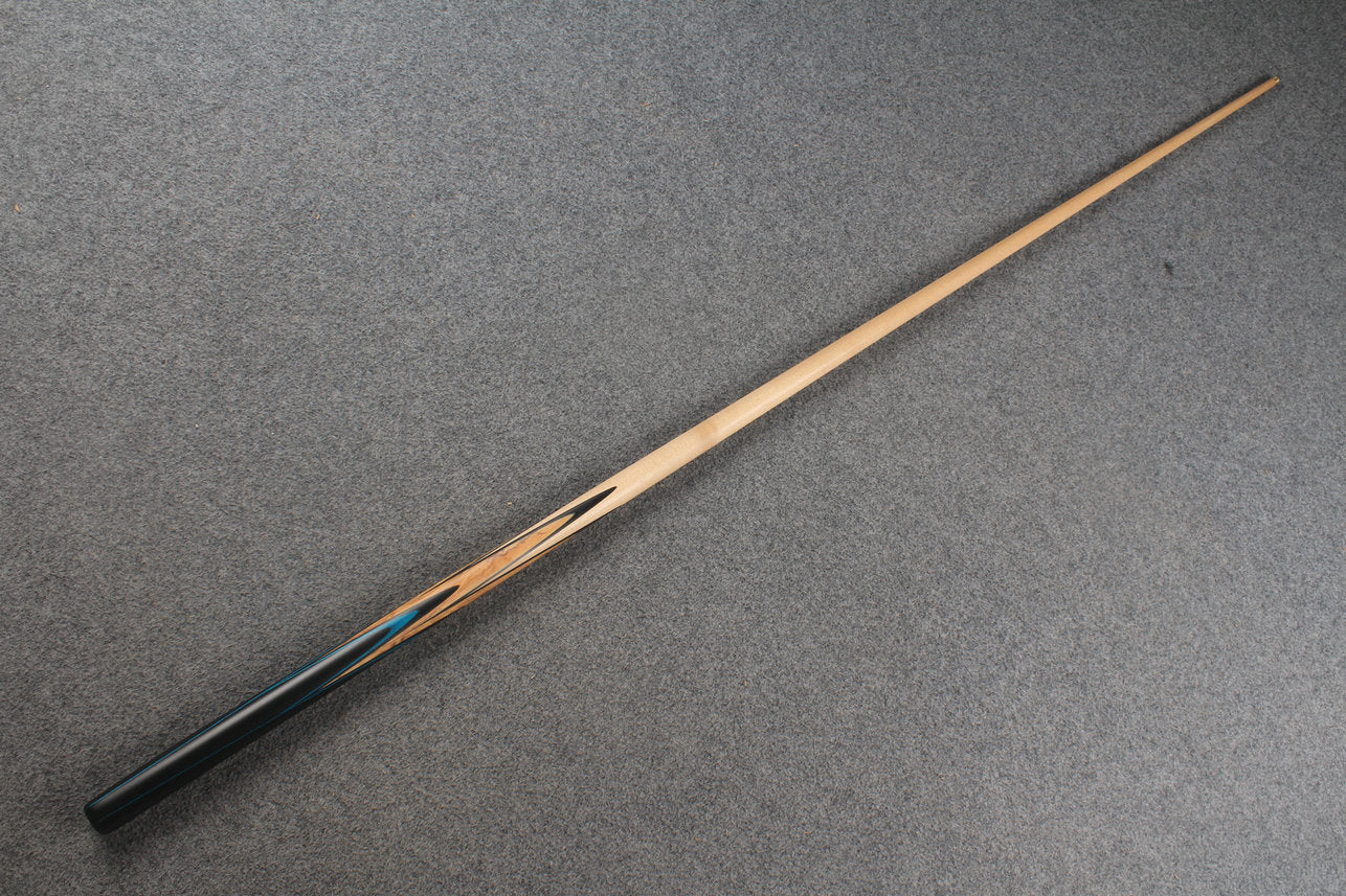 ★★★  1 piece maple snooker cue # 8588